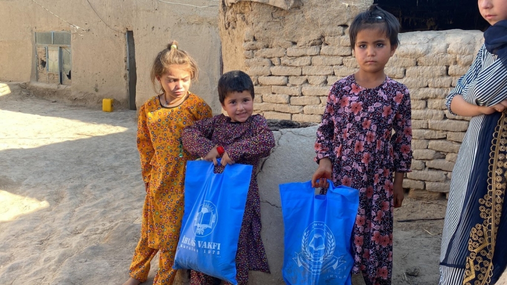 İhlas Vakfı’ndan Yetimlere Bayram